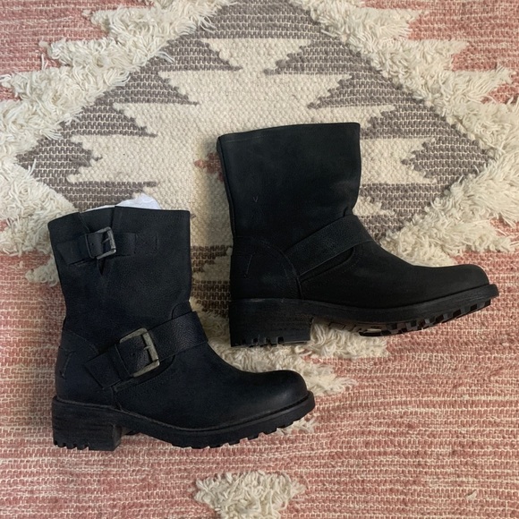 Steve Madden Black Ankle Boots - Picture 3 of 5